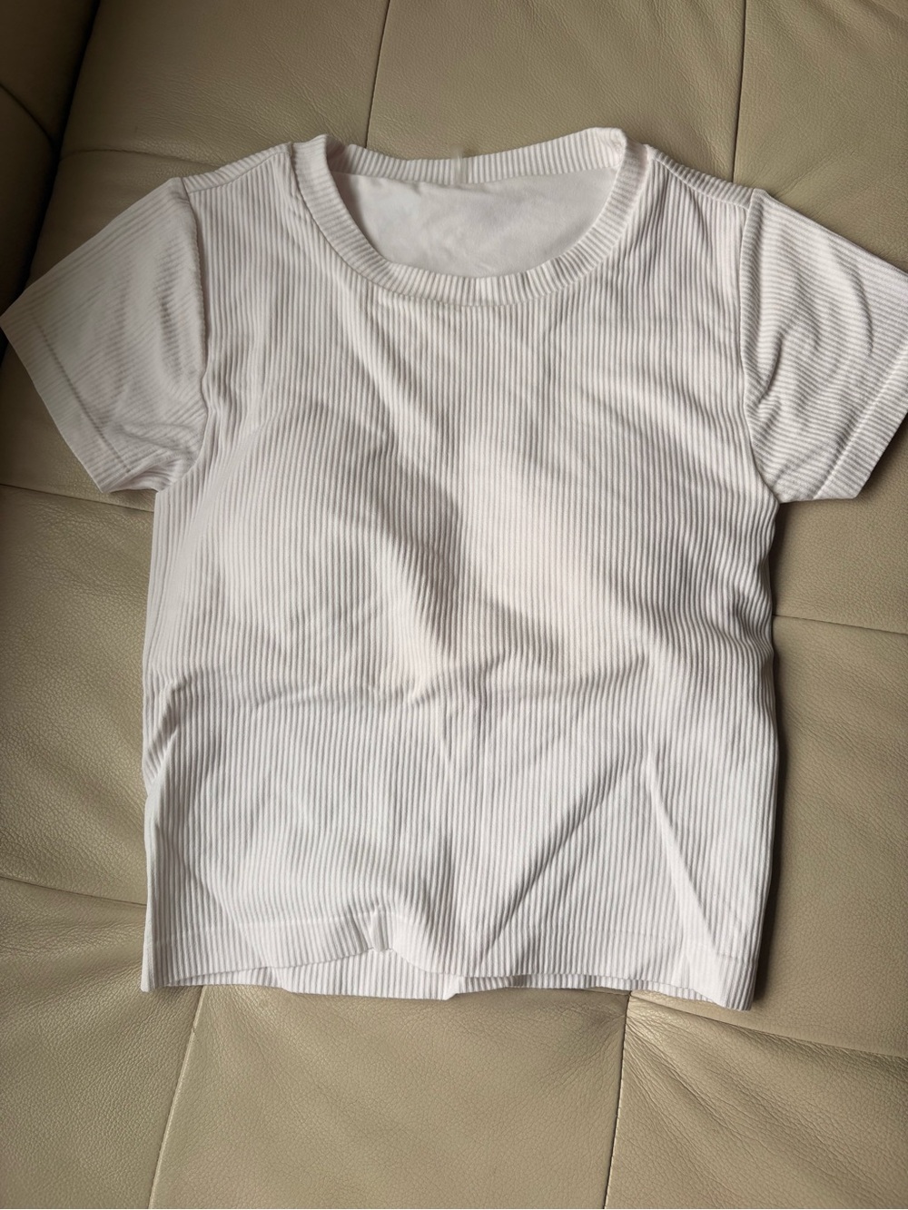 Set of 3 CALIA Cropped Ribbed Crew Neck T-Shirt - Olive, White, Black - Picture 4 of 9